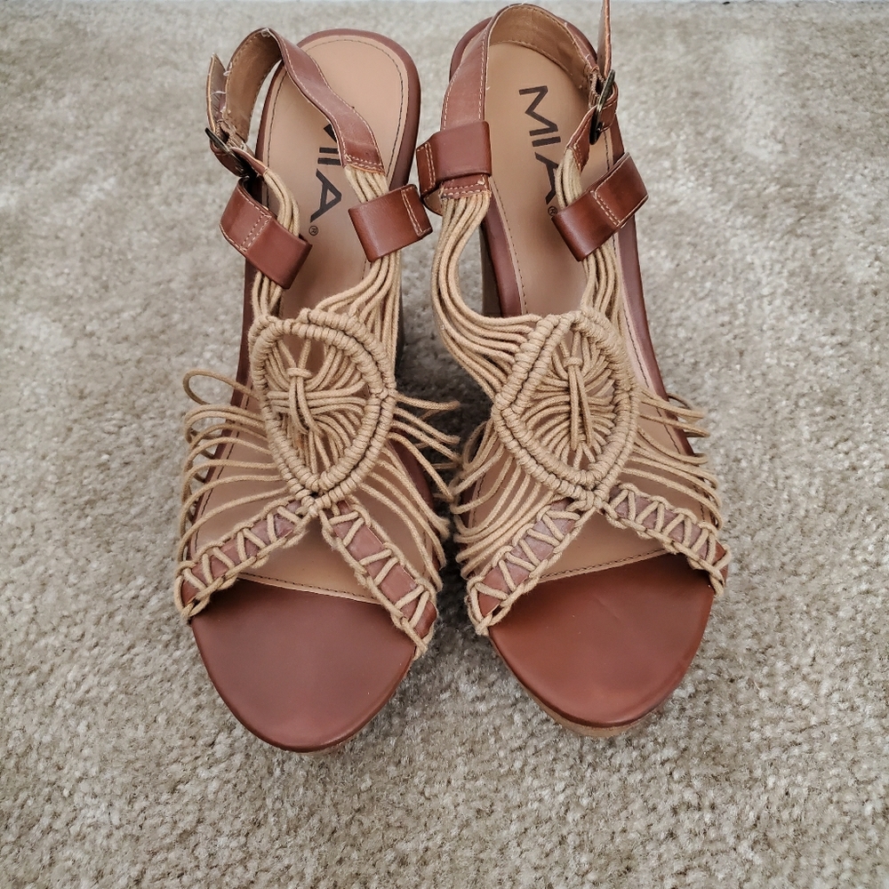 MIA Macrame Wedge Sandal sz. 8.5 BOHO